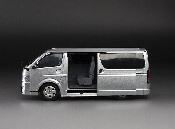 Toyota Toyota H2000 Hiace Van Super GL - 1:24 - Sun Star Toyota Toyota H2000 Hiace Van Super GL - 1:24 - Sun Star