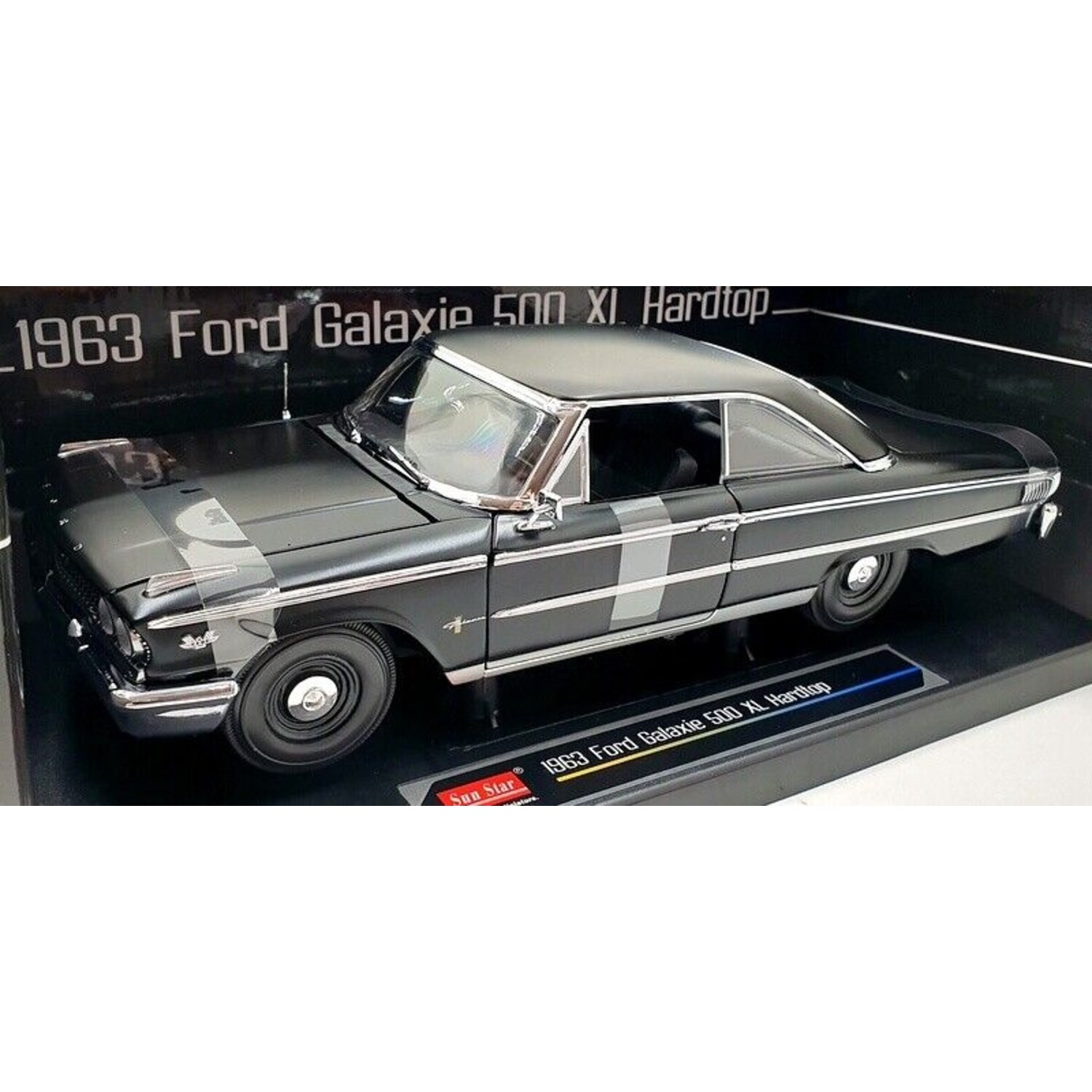 Sun Star 1/18 - Ford Galaxie 500 XL 1963 - Hard Top - Modèle Réduit Collection
