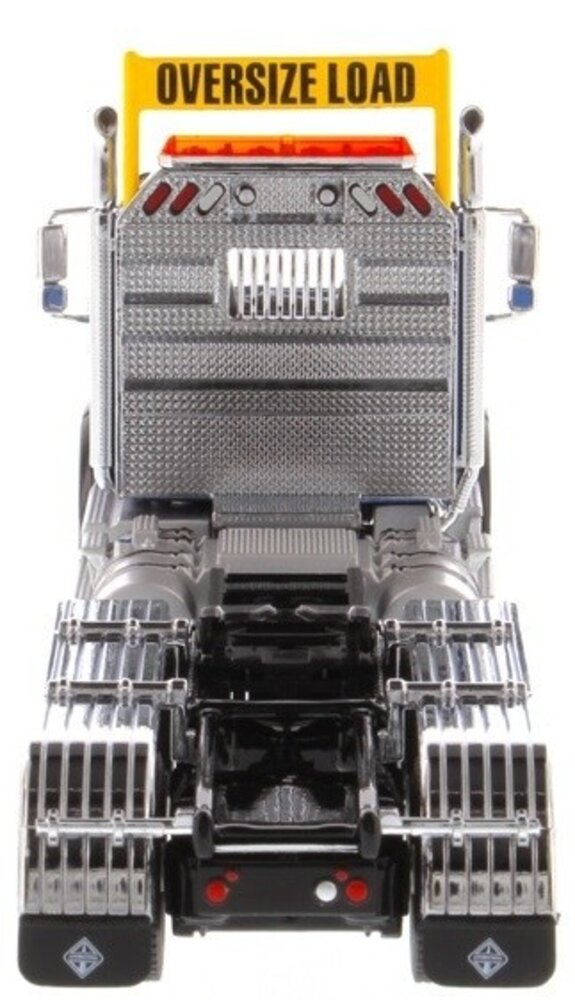 International International HX620 Tridem Tractor - 1:50 - Diecast Masters