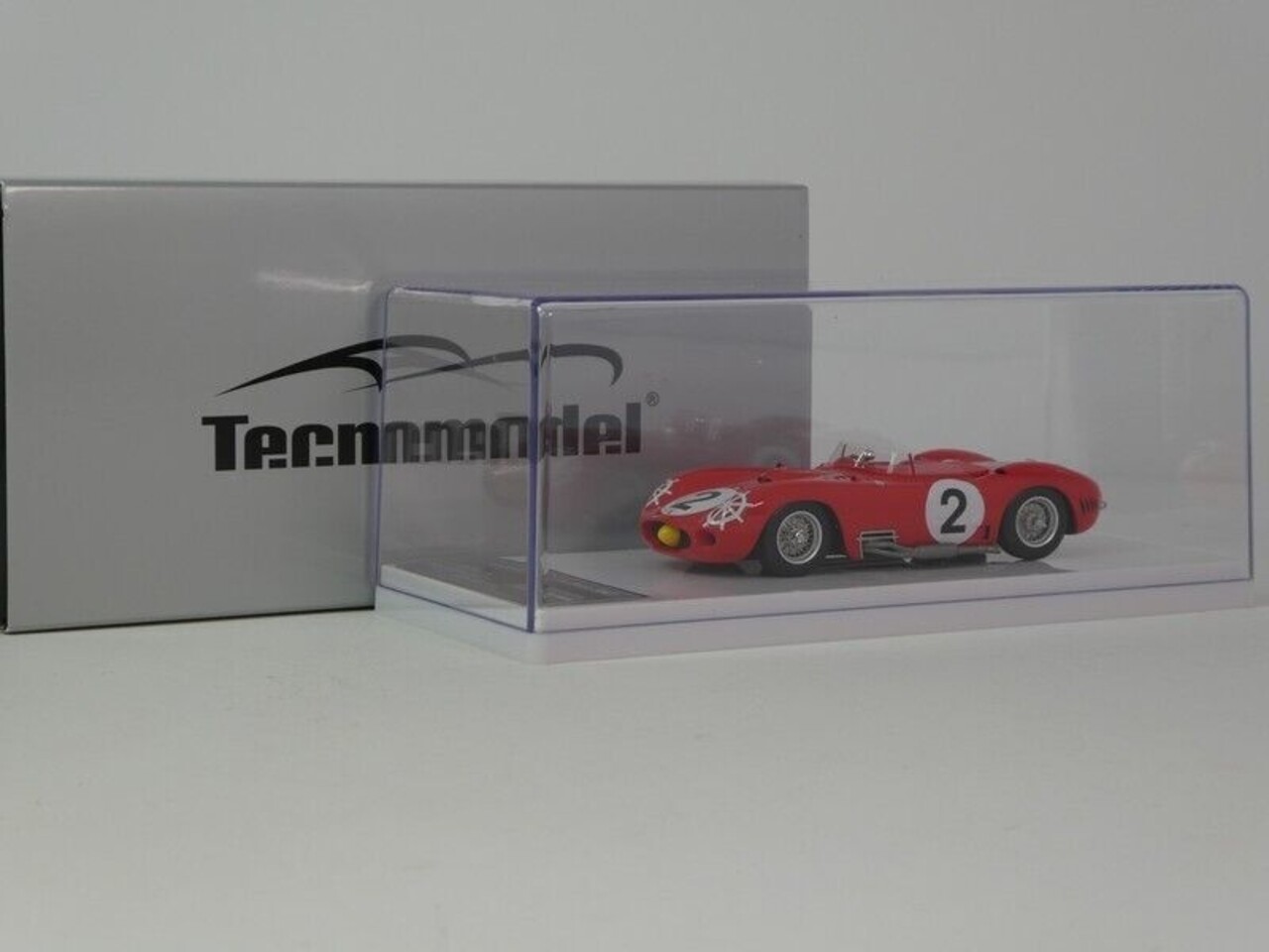 Maserati Maserati 450S 4.5L V8 #2 Team Officine Alfieri Maserati 24H Le Mans 1957 - 1:43 - Tecnomodel Mythos Maserati Maserati 450S 4.5L V8 #2 Team Officine Alfieri Maserati 24H Le Mans 1957 - 1:43 - Tecnomodel Mythos