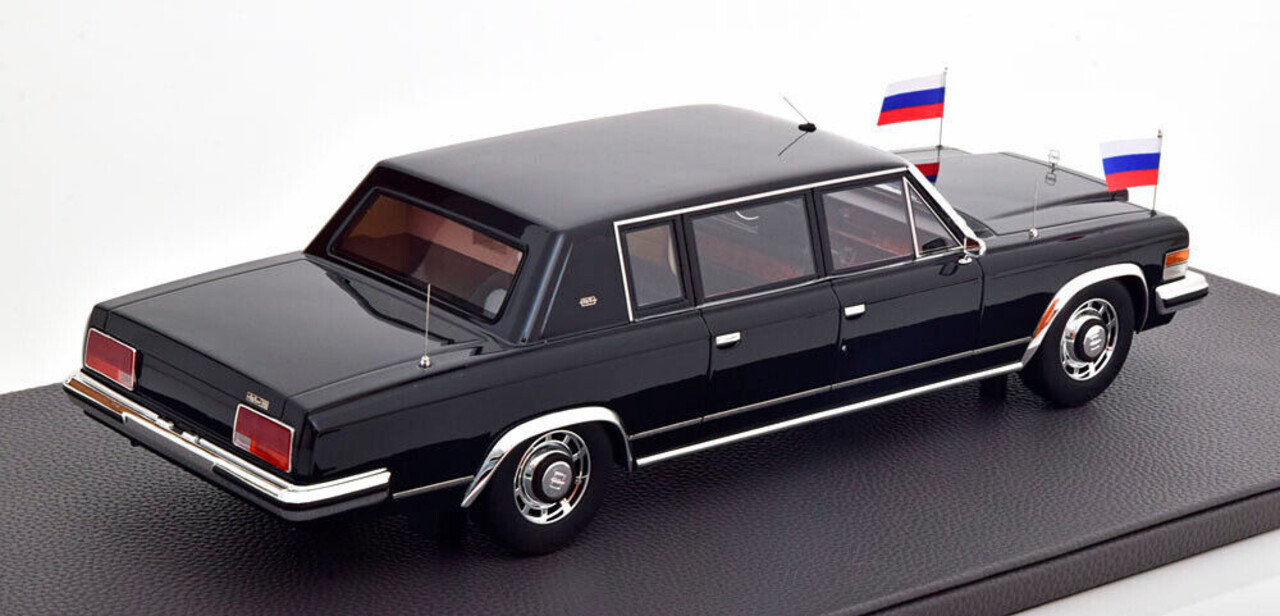 ZIL ZIL 4104 Presidential Limousine Michail Sergevitsj Gorbatsjov 1985 - 1:18 - Top Marques Collectibles ZIL ZIL 4104 Presidential Limousine Michail Sergevitsj Gorbatsjov 1985 - 1:18 - Top Marques Collectibles