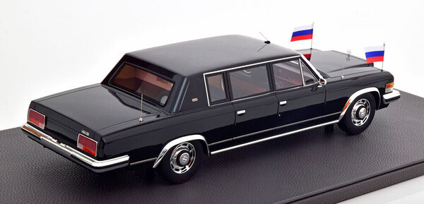 ZIL ZIL 4104 Presidential Limousine Michail Sergevitsj Gorbatsjov 1985 - 1:18 - Top Marques Collectibles ZIL ZIL 4104 Presidential Limousine Michail Sergevitsj Gorbatsjov 1985 - 1:18 - Top Marques Collectibles