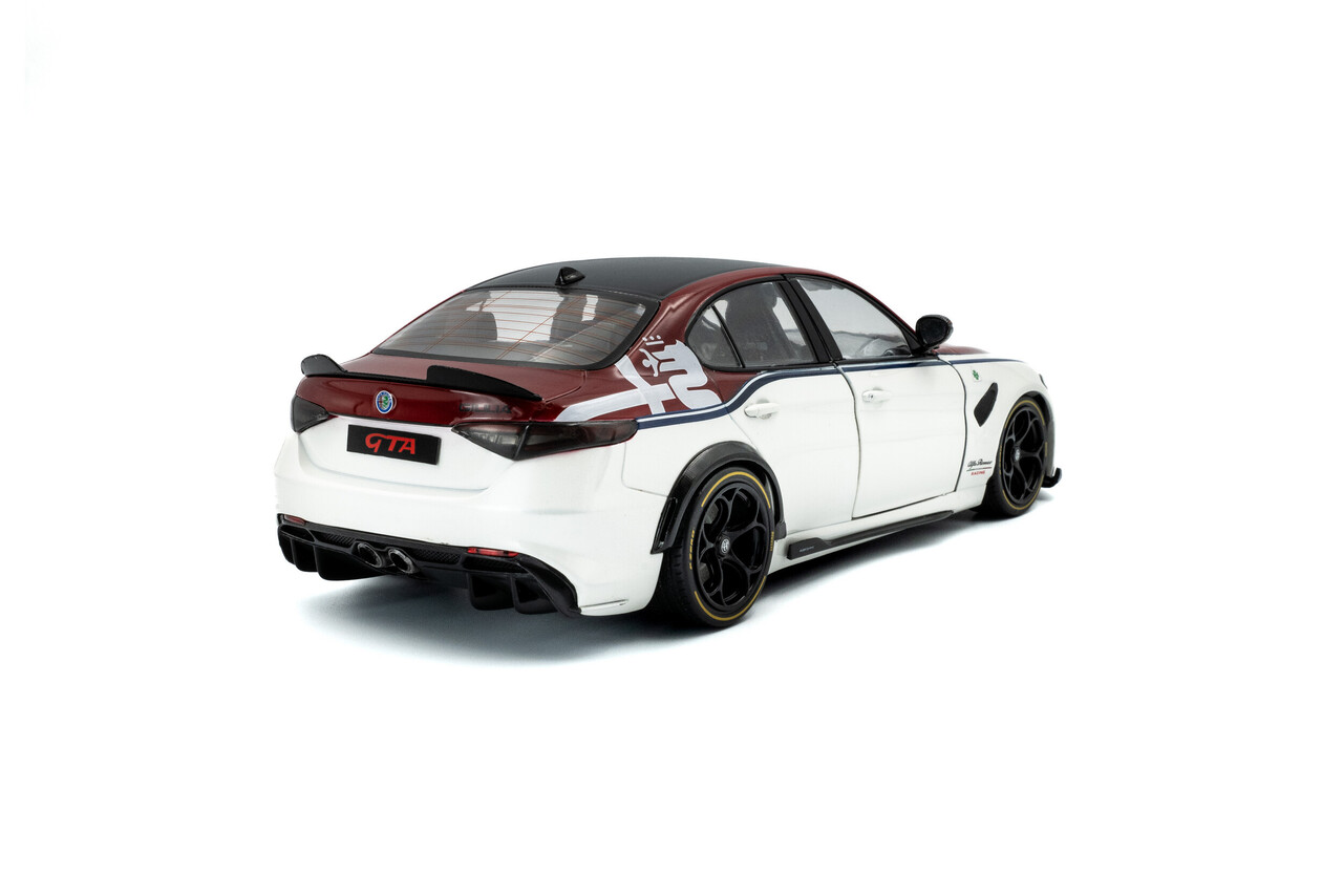 Alfa Romeo Alfa Romeo Giulia GTA 2023 - 1:18 - Solido Alfa Romeo Alfa Romeo Giulia GTA 2023 - 1:18 - Solido