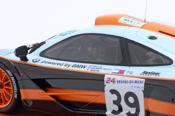 McLaren McLaren F1 GTR 6.0L V12 #39 Team Gulf Davidoff GTC Racing 24H Le Mans 1997 + Showcase - 1:12 - Top Marques Collectibles McLaren McLaren F1 GTR 6.0L V12 #39 Team Gulf Davidoff GTC Racing 24H Le Mans 1997 + Showcase - 1:12 - Top Marques Collectibles
