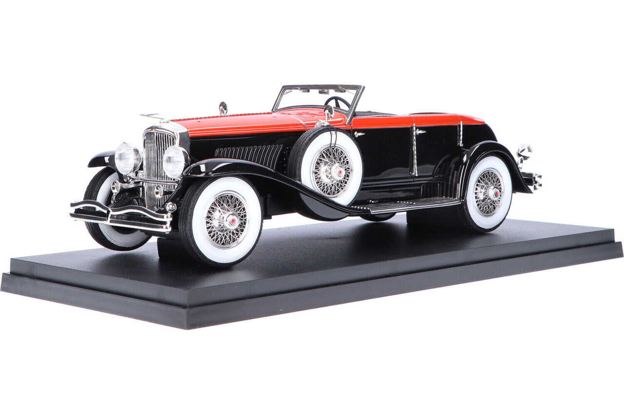 Duesenberg Duesenberg J Riviera Phaeton by Brunn Cabriolet Open 1934 - 1:18 - Matrix Scale Models