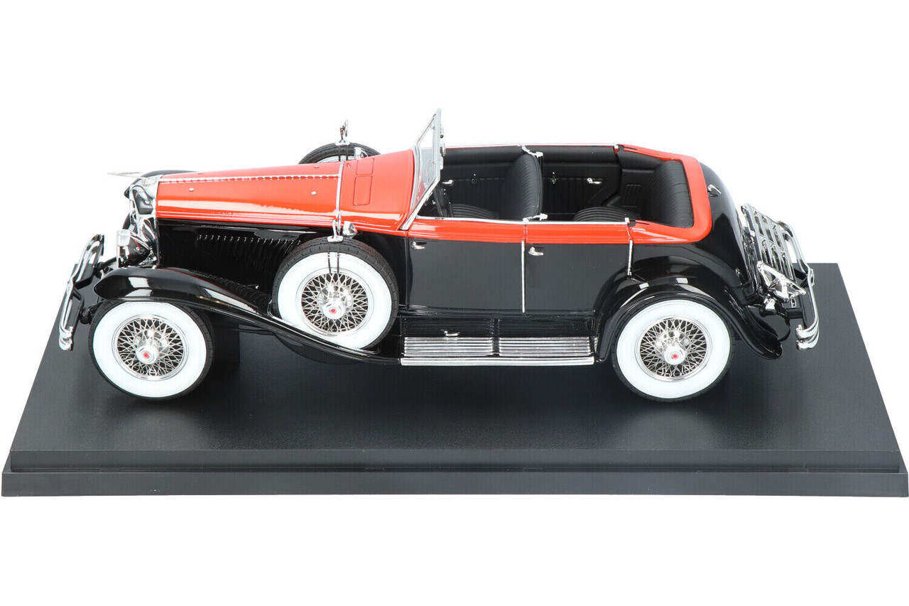 Duesenberg Duesenberg J Riviera Phaeton by Brunn Cabriolet Open 1934 - 1:18 - Matrix Scale Models