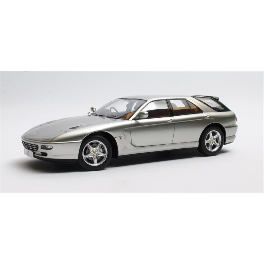 The last Ferrari by Vignale was this 1965 Ferrari 330 GT 2+2 Shooting Brake. The Vignale's specs are still impressive after 45 years: 305hp coming from a 4.0-liter V12 0-62mph (100 km/h
