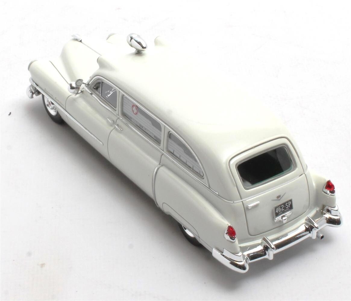 Cadillac Cadillac Superior Ambulance 1951 - 1:43 - Matrix Scale Models Cadillac Cadillac Superior Ambulance 1951 - 1:43 - Matrix Scale Models