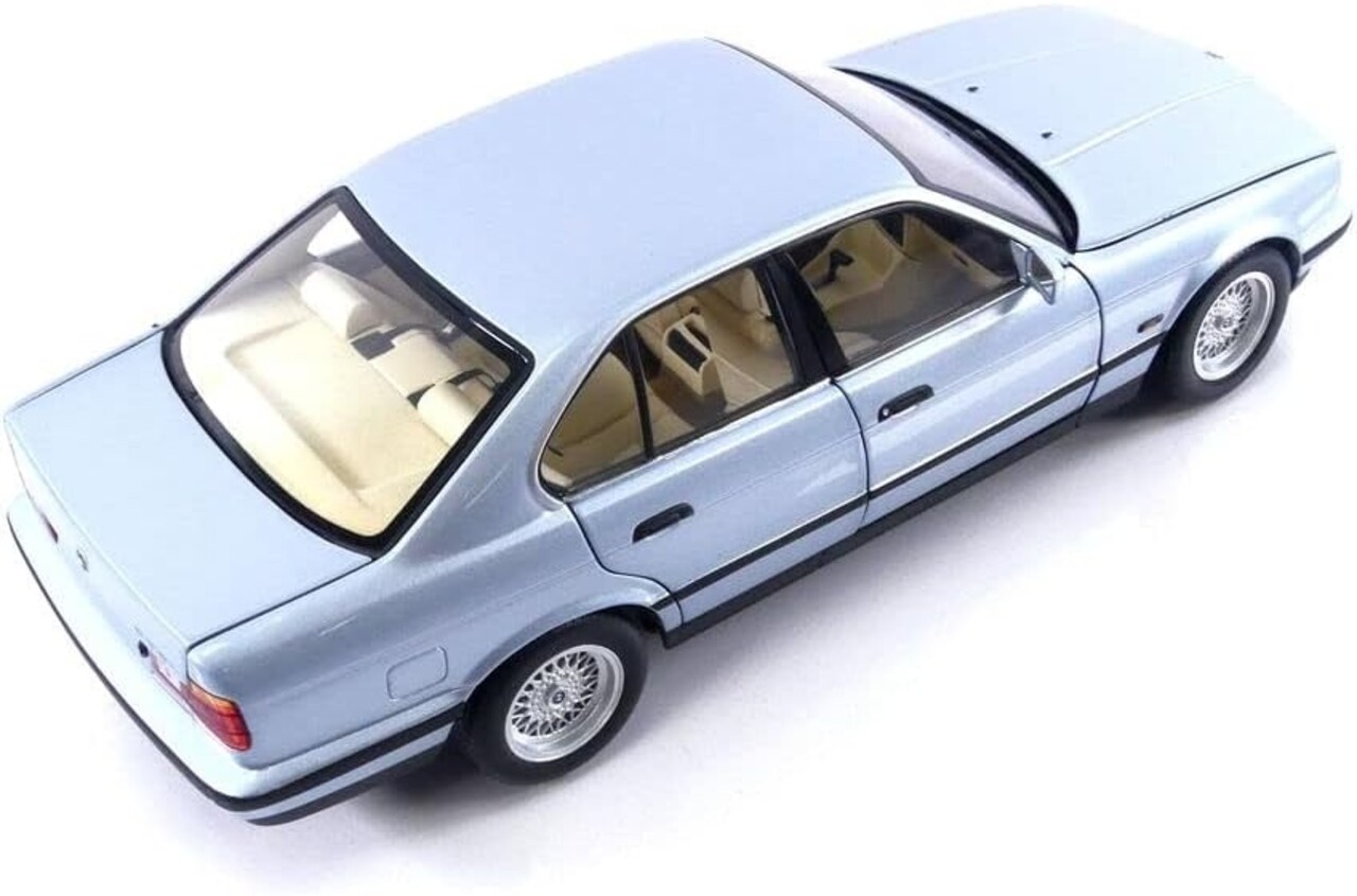 BMW BMW 535i (E34) 1988 - 1:18 - Minichamps