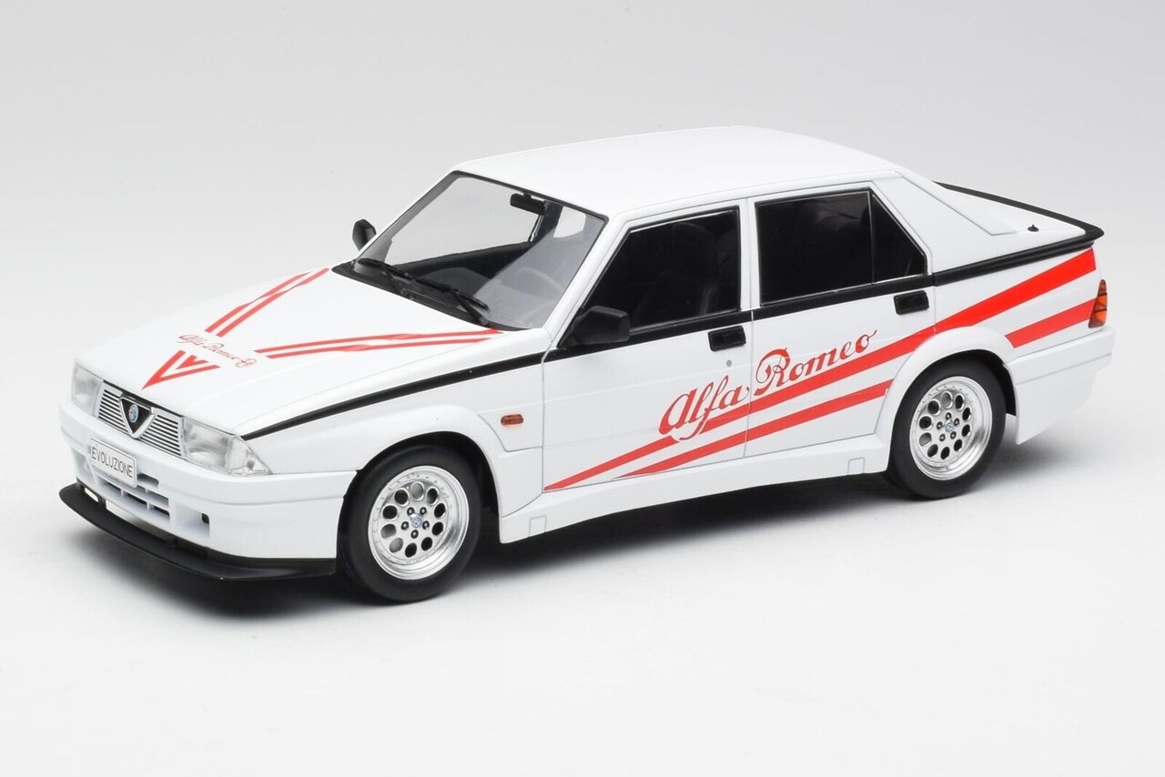 Alfa Romeo Alfa Romeo 75 Turbo Evoluzione - 1:18 - Modelcar Group Alfa Romeo Alfa Romeo 75 Turbo Evoluzione - 1:18 - Modelcar Group