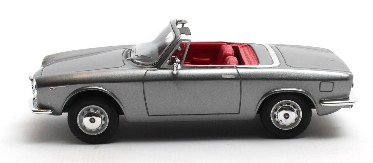 Alfa Romeo Alfa Romeo Giulia GT Cabriolet Spider Prototype 1963 - 1:43 - Matrix Scale Models Alfa Romeo Alfa Romeo Giulia GT Cabriolet Spider Prototype 1963 - 1:43 - Matrix Scale Models