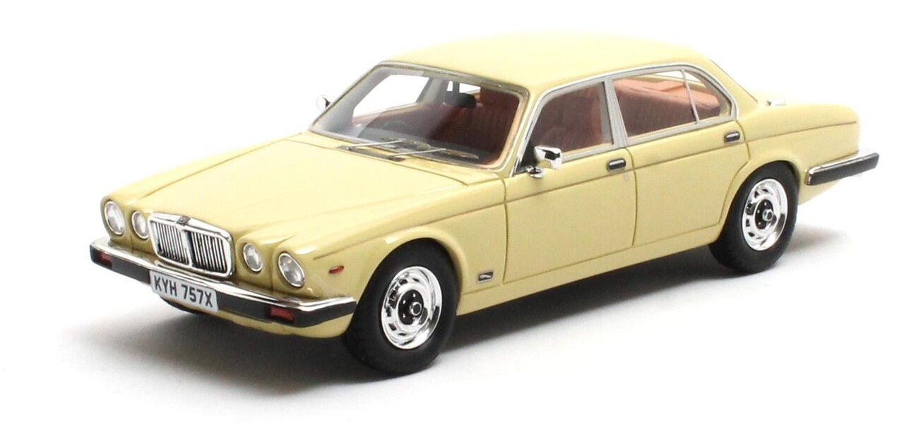 Jaguar Jaguar XJ6 SIII 4.2 1979-1985 - 1:43 - Matrix Scale Models Jaguar Jaguar XJ6 SIII 4.2 1979-1985 - 1:43 - Matrix Scale Models