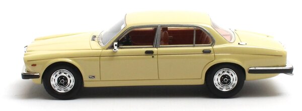 Jaguar Jaguar XJ6 SIII 4.2 1979-1985 - 1:43 - Matrix Scale Models Jaguar Jaguar XJ6 SIII 4.2 1979-1985 - 1:43 - Matrix Scale Models