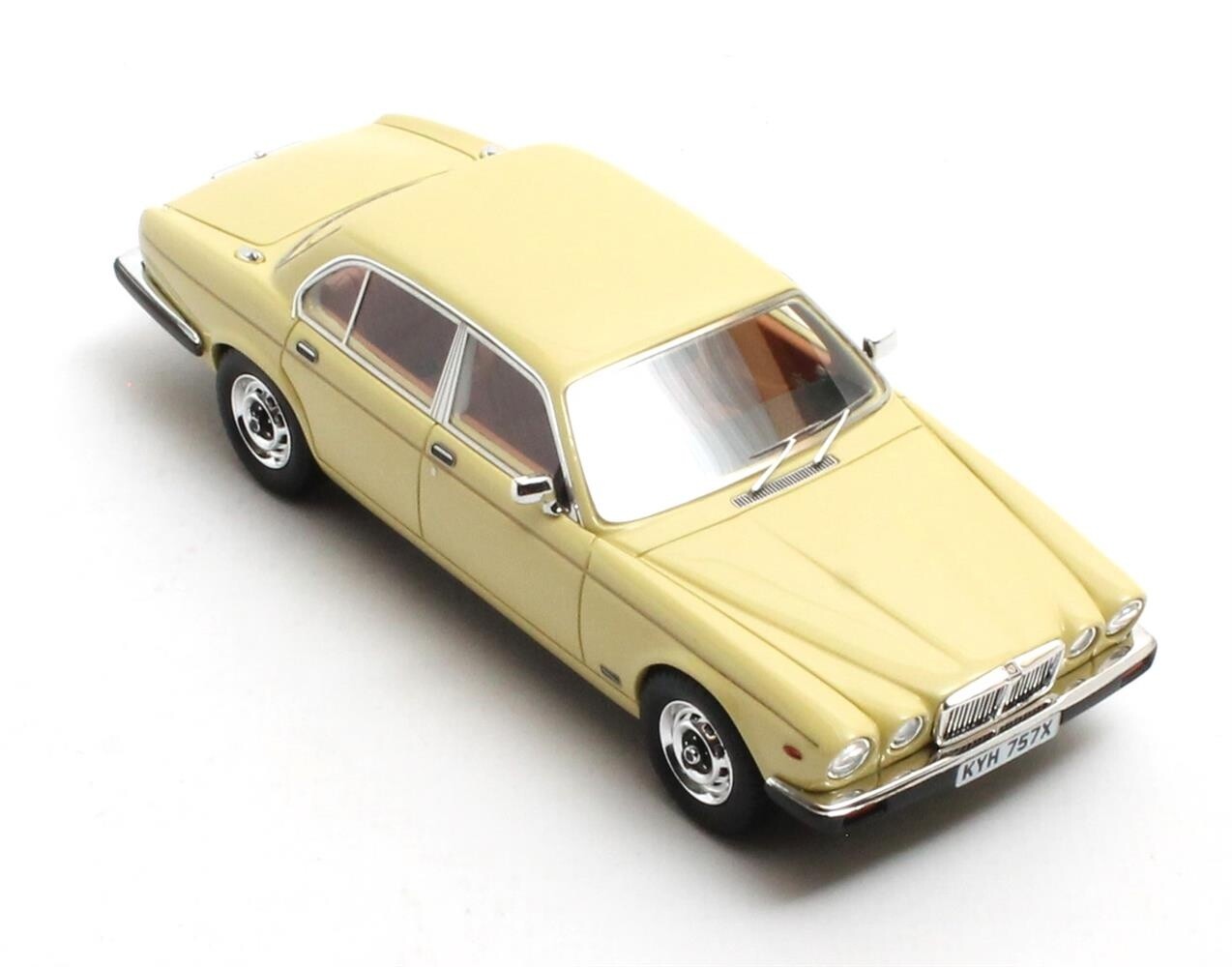 Jaguar Jaguar XJ6 SIII 4.2 1979-1985 - 1:43 - Matrix Scale Models Jaguar Jaguar XJ6 SIII 4.2 1979-1985 - 1:43 - Matrix Scale Models