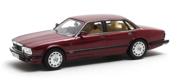 Jaguar Jaguar XJR (XJ40) 1991 - 1:43 - Matrix Scale Models Jaguar Jaguar XJR (XJ40) 1991 - 1:43 - Matrix Scale Models