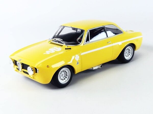 Alfa Romeo Alfa Romeo GTA 1300 Junior 1971 - 1:18 - Minichamps