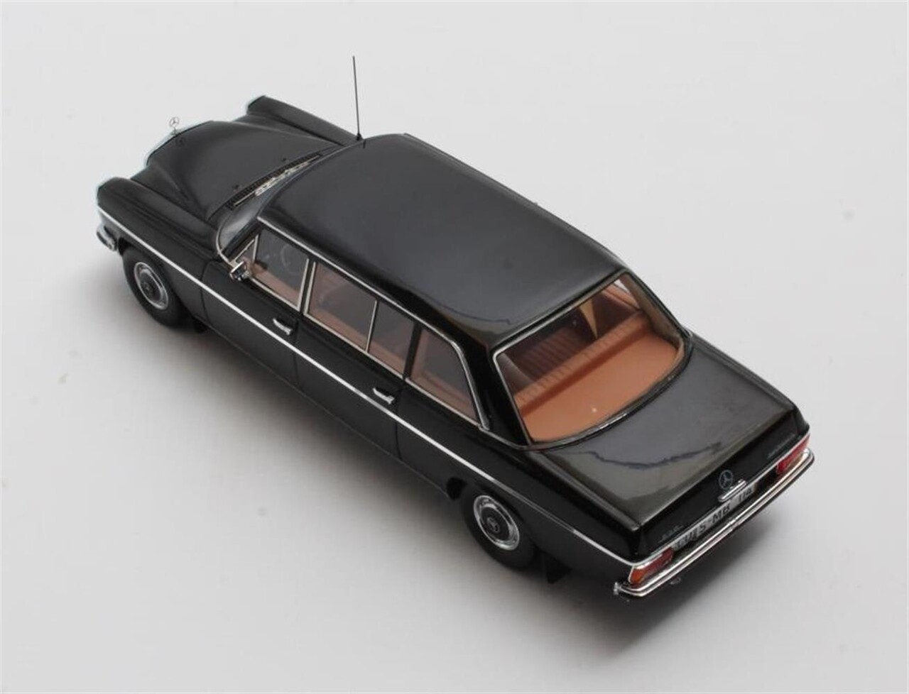 Mercedes-Benz Mercedes-Benz (V114) Pullman 1969 - 1:43 - Matrix Scale Models Mercedes-Benz Mercedes-Benz (V114) Pullman 1969 - 1:43 - Matrix Scale Models