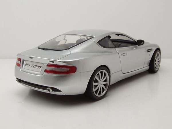 Aston Martin Aston Martin DB9 2005 - 1:18 - Motor Max