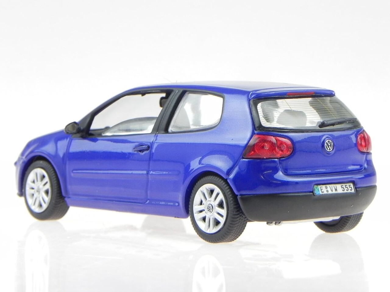 Volkswagen Volkswagen Golf - 1:43 - Schuco