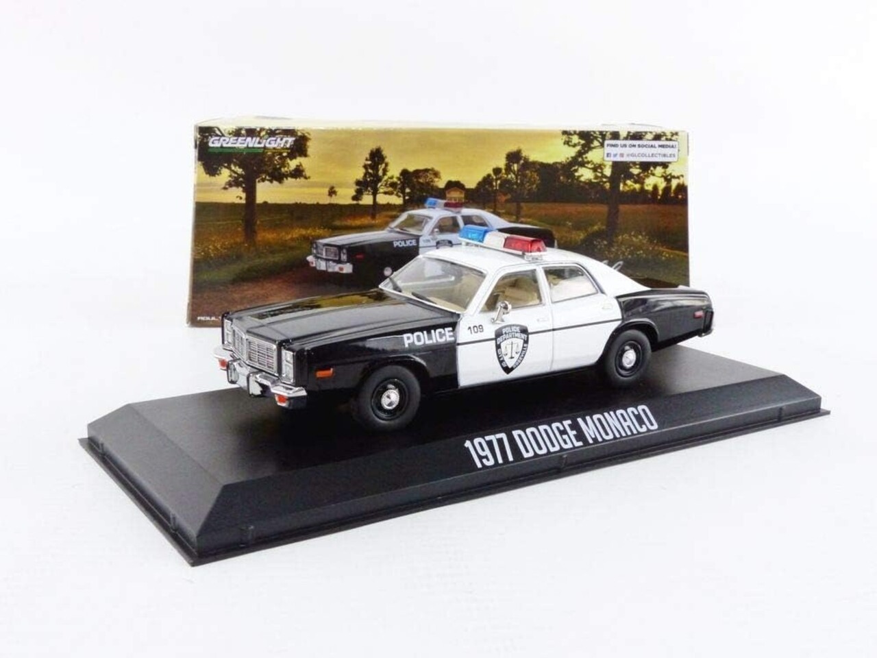 Dodge Dodge Monaco (Police Roseville) 1977 - 1:43 - Greenlight Dodge Dodge Monaco (Police Roseville) 1977 - 1:43 - Greenlight