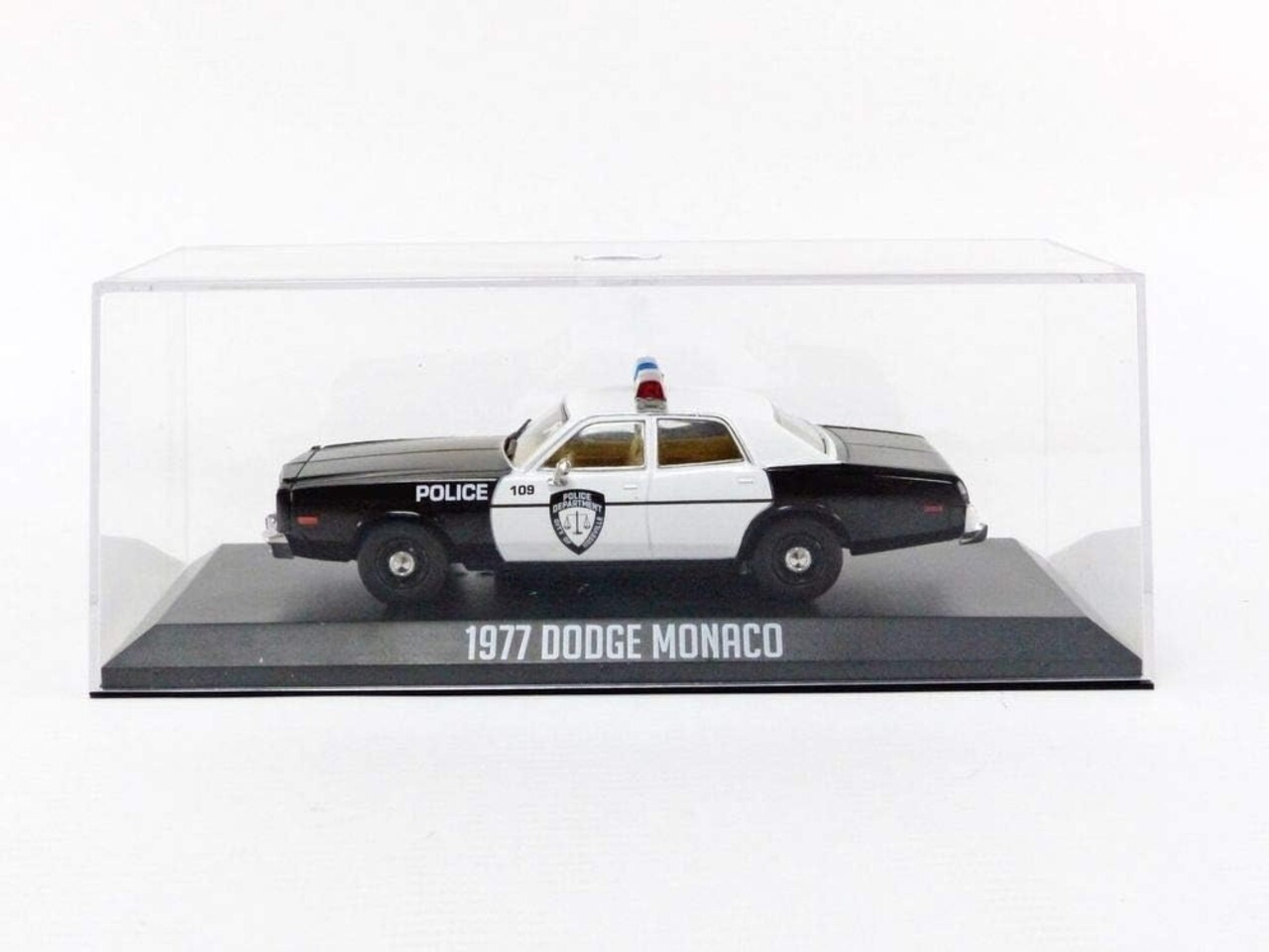 Dodge Dodge Monaco (Police Roseville) 1977 - 1:43 - Greenlight Dodge Dodge Monaco (Police Roseville) 1977 - 1:43 - Greenlight