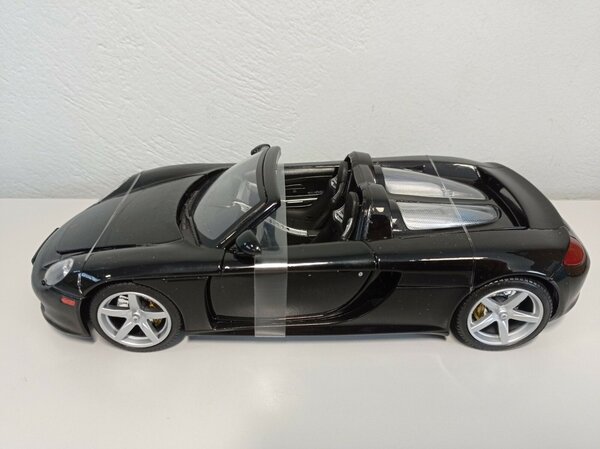 Porsche Porsche Carrera GT 2004 - 1:18 - Motor Max