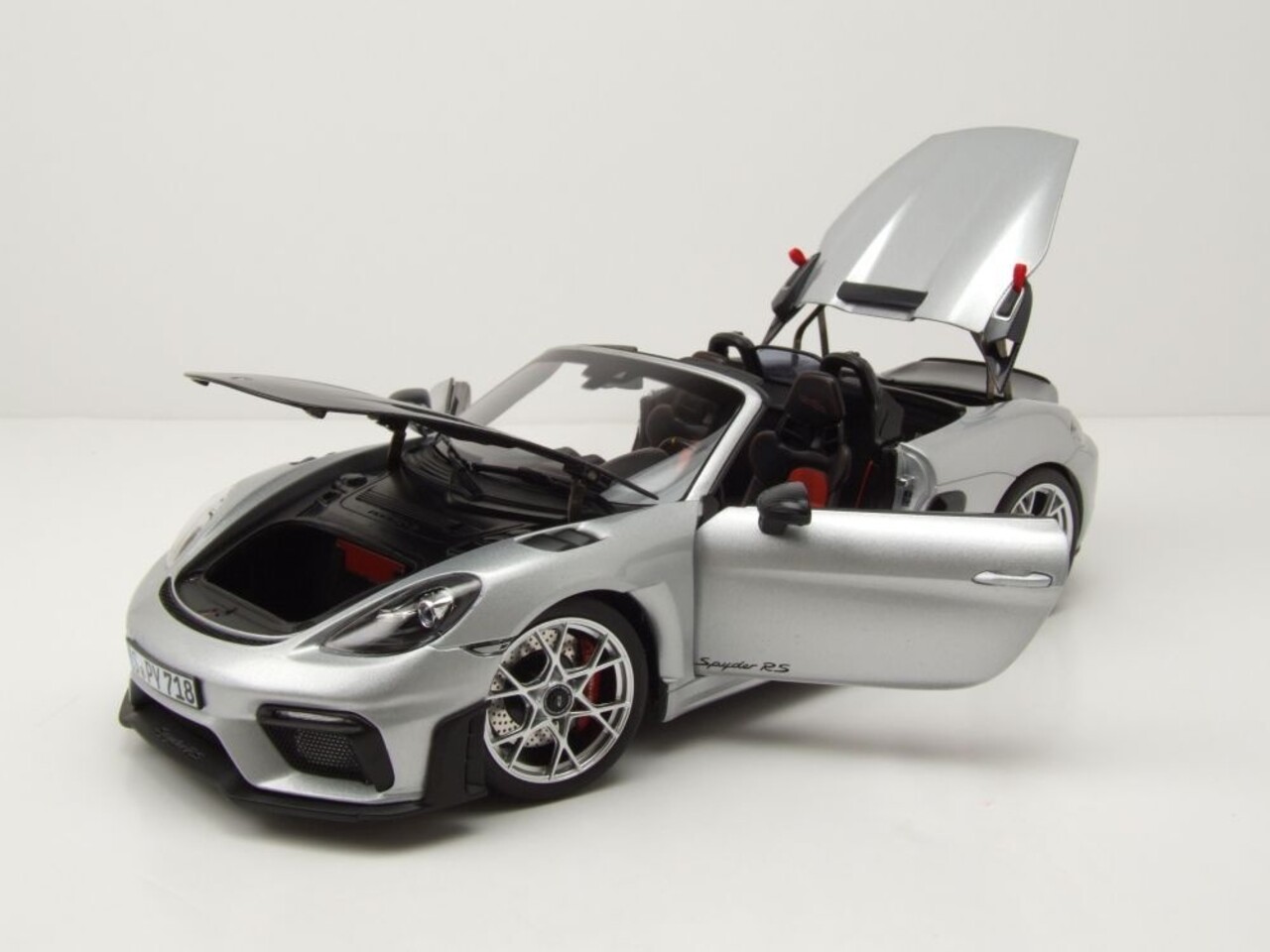Porsche Porsche 718 Spyder RS Weissach Pack 2023 - 1:18 - Norev Porsche Porsche 718 Spyder RS Weissach Pack 2023 - 1:18 - Norev