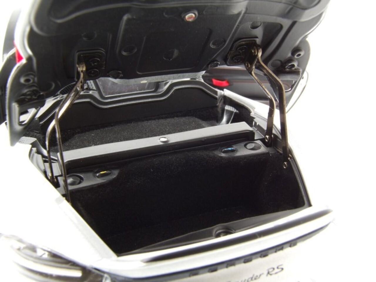 Porsche Porsche 718 Spyder RS Weissach Pack 2023 - 1:18 - Norev Porsche Porsche 718 Spyder RS Weissach Pack 2023 - 1:18 - Norev