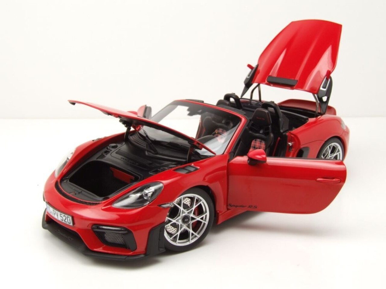 Porsche Porsche 718 Spyder RS 2023 - 1:18 - Norev Porsche Porsche 718 Spyder RS 2023 - 1:18 - Norev