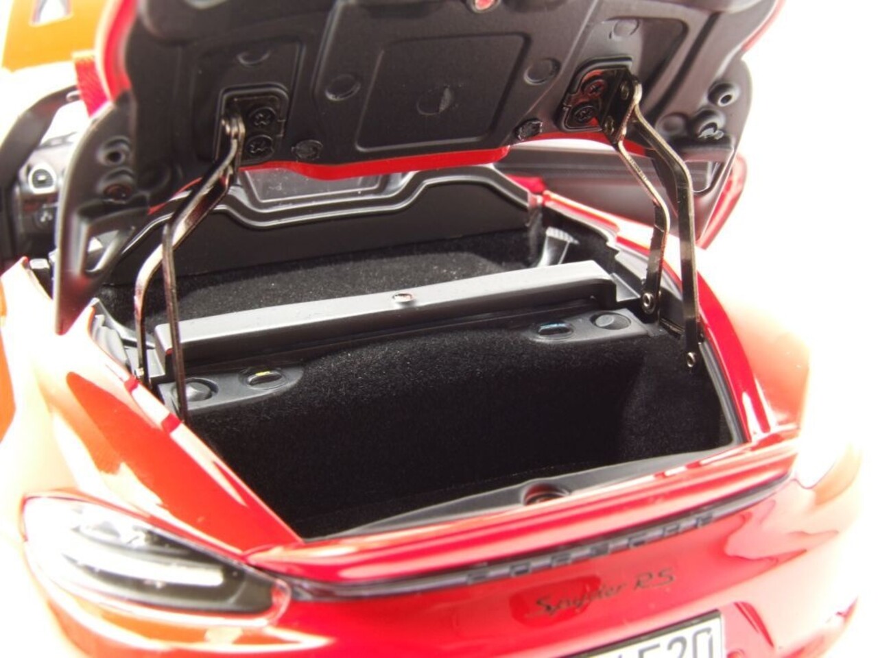 Porsche Porsche 718 Spyder RS 2023 - 1:18 - Norev Porsche Porsche 718 Spyder RS 2023 - 1:18 - Norev