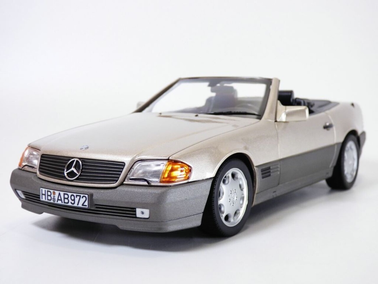 Mercedes-Benz Mercedes-Benz 500 SL 1989  - 1:18 - Norev