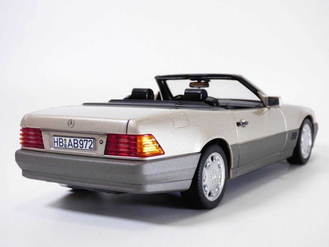 Mercedes-Benz Mercedes-Benz 500 SL 1989  - 1:18 - Norev