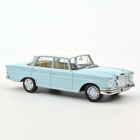 Mercedes-Benz Mercedes-Benz 220 S 1965 - 1:18 - Norev Mercedes-Benz Mercedes-Benz 220 S 1965 - 1:18 - Norev