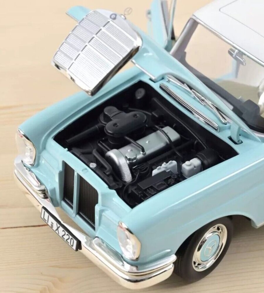 Mercedes-Benz Mercedes-Benz 220 S 1965 - 1:18 - Norev Mercedes-Benz Mercedes-Benz 220 S 1965 - 1:18 - Norev