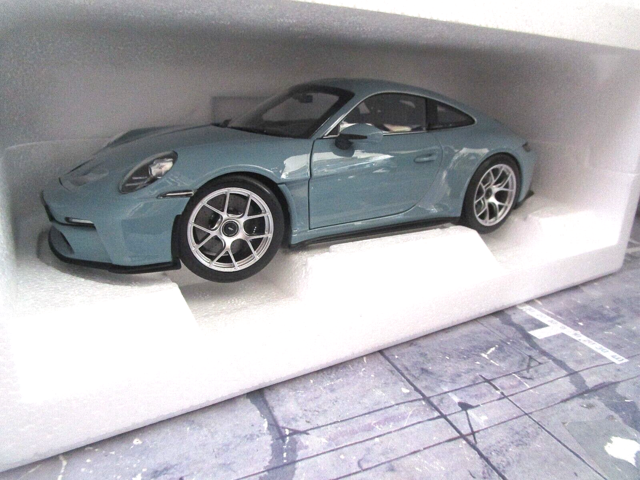 Porsche Porsche 911 S/T 2023 - 1:18 - Norev Porsche Porsche 911 S/T 2023 - 1:18 - Norev