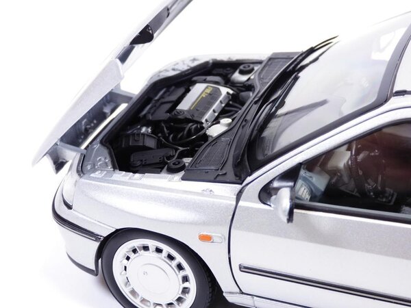 Renault Renault Clio 16S 1992 - 1:18 - Norev Renault Renault Clio 16S 1992 - 1:18 - Norev