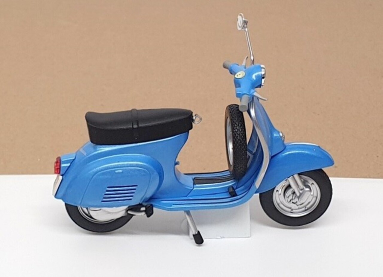 Vespa Vespa 125 Primavera 1968 - 1:18 - Norev Vespa Vespa 125 Primavera 1968 - 1:18 - Norev