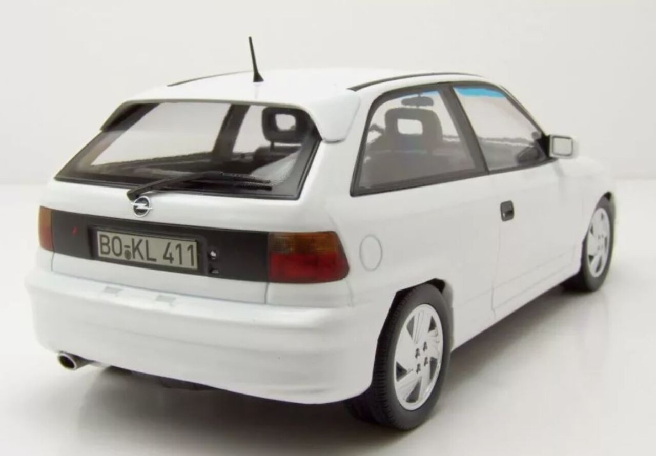 Opel Opel Astra GSi 1991 - 1:18 - Norev Opel Opel Astra GSi 1991 - 1:18 - Norev