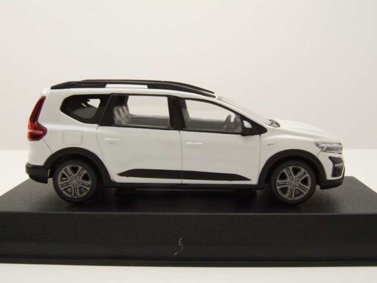 Dacia Dacia Jogger 2022 - 1:43 - Norev Dacia Dacia Jogger 2022 - 1:43 - Norev