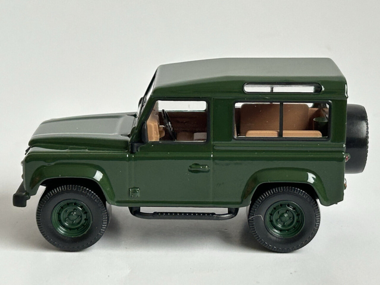 Land Rover Land Rover Defender 1995 - 1:43 - Norev Land Rover Land Rover Defender 1995 - 1:43 - Norev