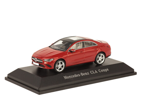 Mercedes-Benz Mercedes-Benz CLA Coupé - 1:43 - Spark Mercedes-Benz Mercedes-Benz CLA Coupé - 1:43 - Spark