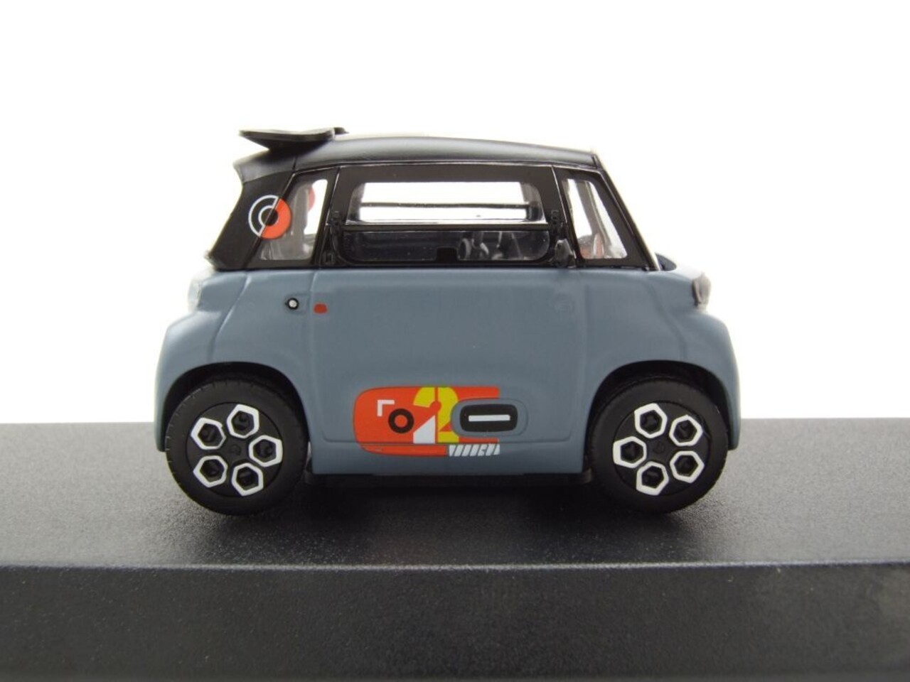 Citroen Citroen Ami 100% Electric 2024 'My Ami Pop' - 1:43 - Norev Citroen Citroen Ami 100% Electric 2024 'My Ami Pop' - 1:43 - Norev