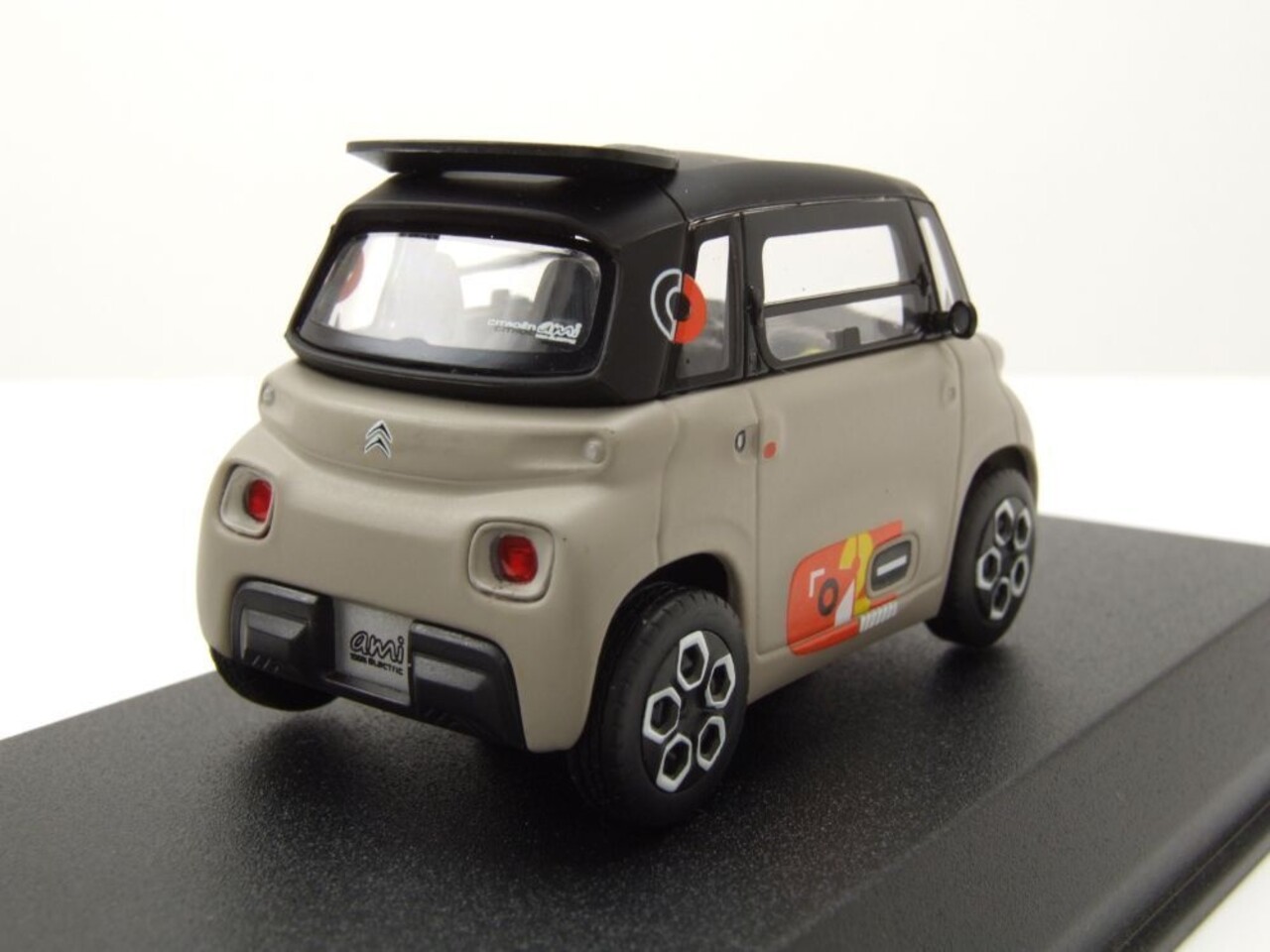 Citroen Citroen Ami 100% Electric 2025 'My Ami Peps' - 1:43 - Norev Citroen Citroen Ami 100% Electric 2025 'My Ami Peps' - 1:43 - Norev