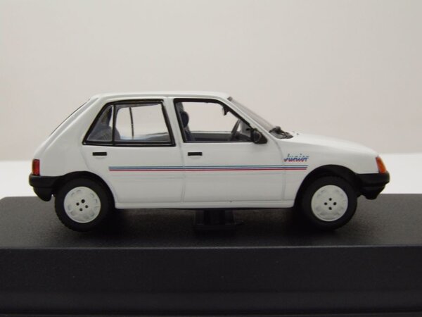 Peugeot Peugeot 205 5 P Junior 1988 - 1:43 - Norev Peugeot Peugeot 205 5 P Junior 1988 - 1:43 - Norev