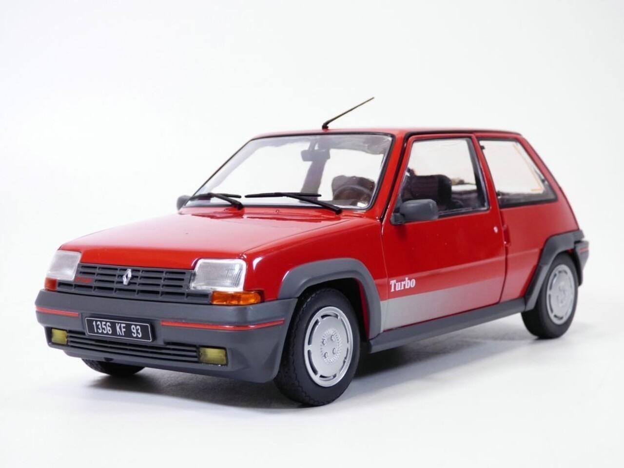 Renault Renault R5 GT Turbo MKI 1985 - 1:18 - Solido Renault Renault R5 GT Turbo MKI 1985 - 1:18 - Solido