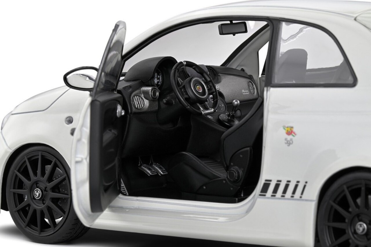 Fiat Fiat Nuova 500 Abarth 595 2022 - 1:18 - Solido Fiat Fiat Nuova 500 Abarth 595 2022 - 1:18 - Solido