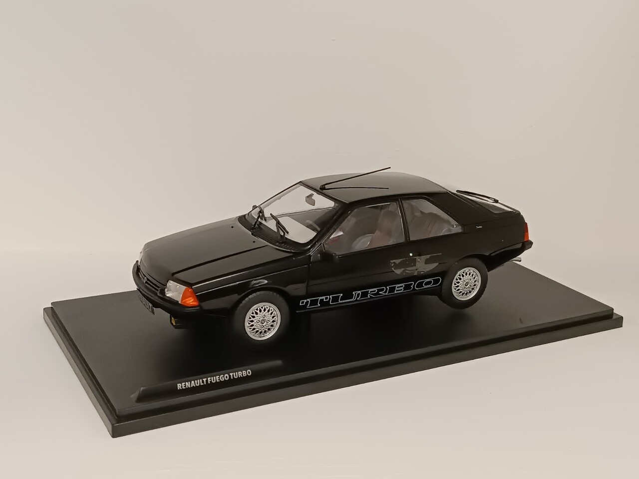 Renault Renault Fuego Turbo Coupe 1980 - 1:18 - Solido Renault Renault Fuego Turbo Coupe 1980 - 1:18 - Solido