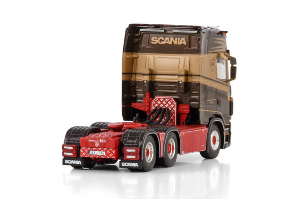 Scania Scania S Highline CS20H 6x2 Tag Axle 'Gustavsson' - 1:50 - WSI Models Scania Scania S Highline CS20H 6x2 Tag Axle 'Gustavsson' - 1:50 - WSI Models