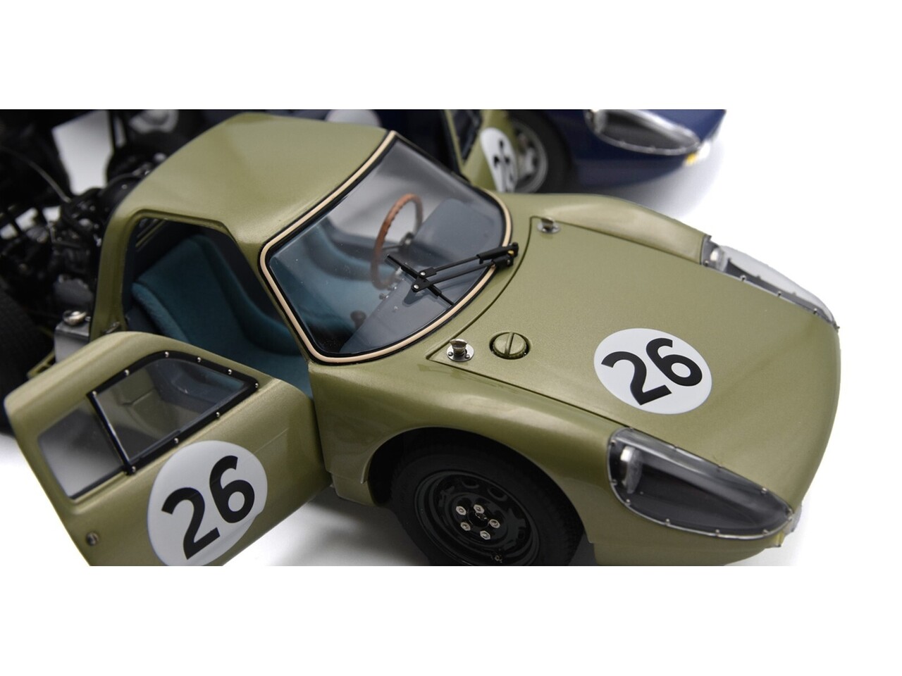 Porsche Porsche 904 Carrera GTS #26 Silverstone International Grand Touring (UK) 1964 - 1:18 - CMC