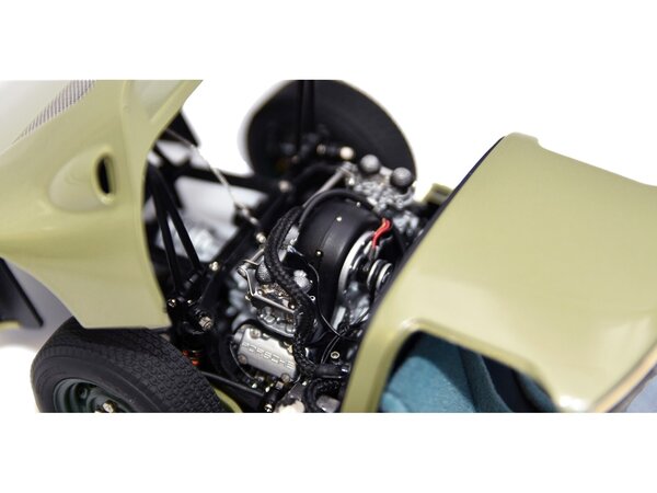 Porsche Porsche 904 Carrera GTS #26 Silverstone International Grand Touring (UK) 1964 - 1:18 - CMC